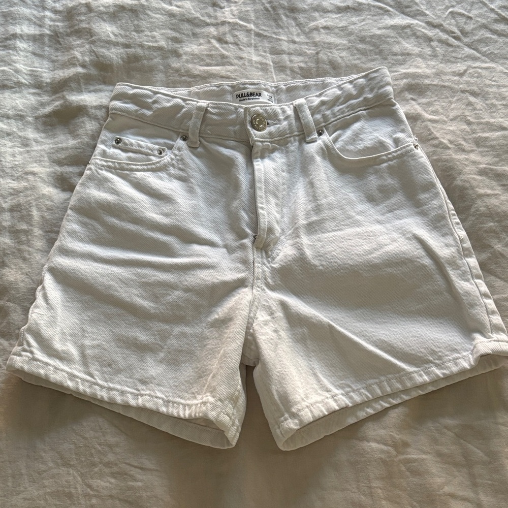 Pull&Bear Women's White Jean Shorts
